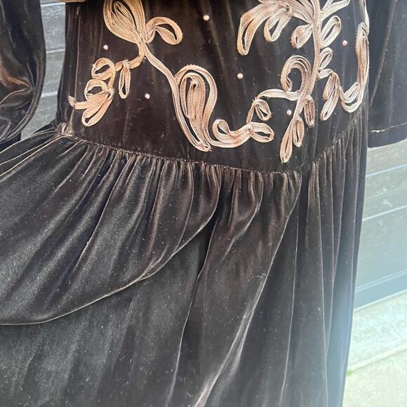 Vtg Velvet Drop Waist Embroidered Dress Womens M Fairy Grunge Whimsigoth Regency - Picture 8 of 8